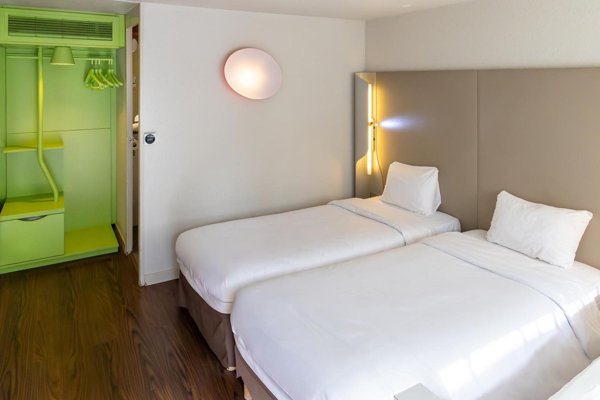 Standard Room - 2 Single Beds
