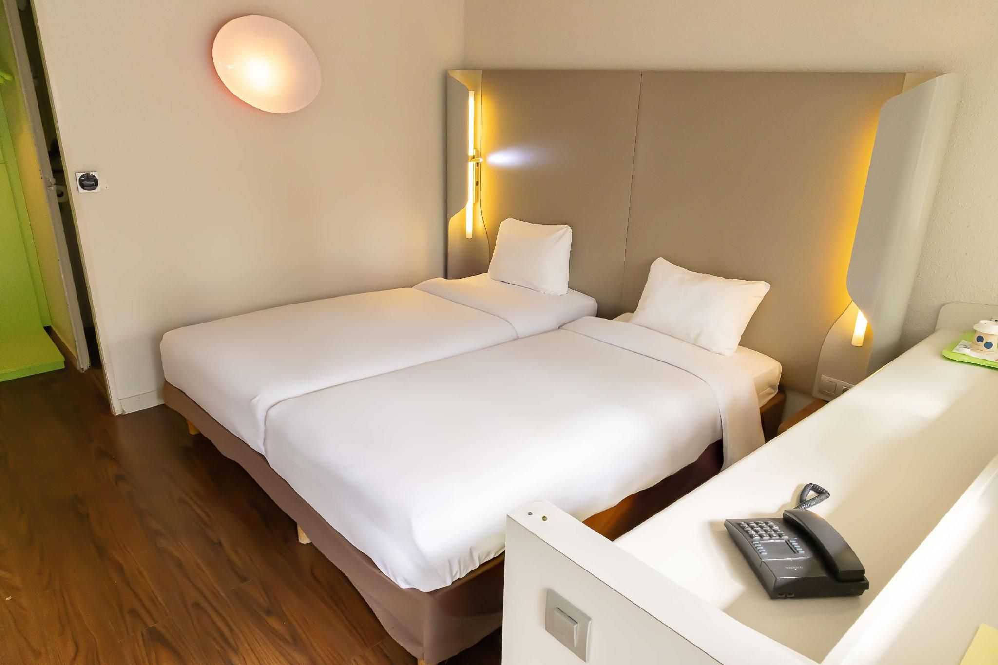 Standard Room - 2 Single Beds