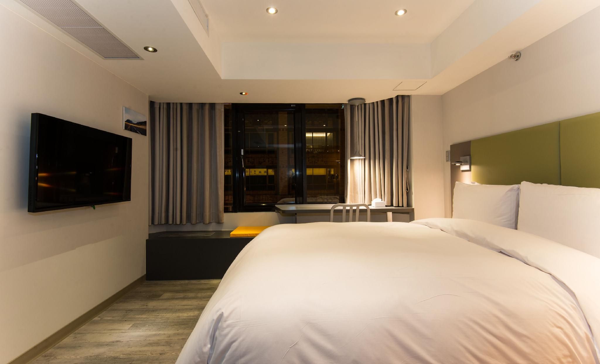 undefined Horizon Inn 3