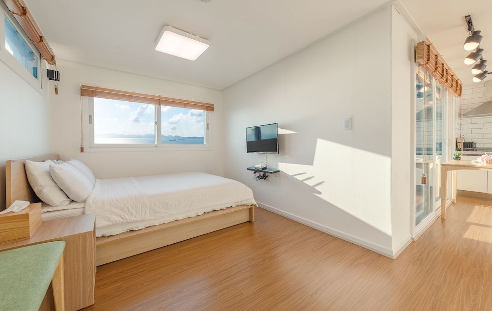 Whale's Dream Traditional Double Room, Ocean View, Annex Building (Beluga)