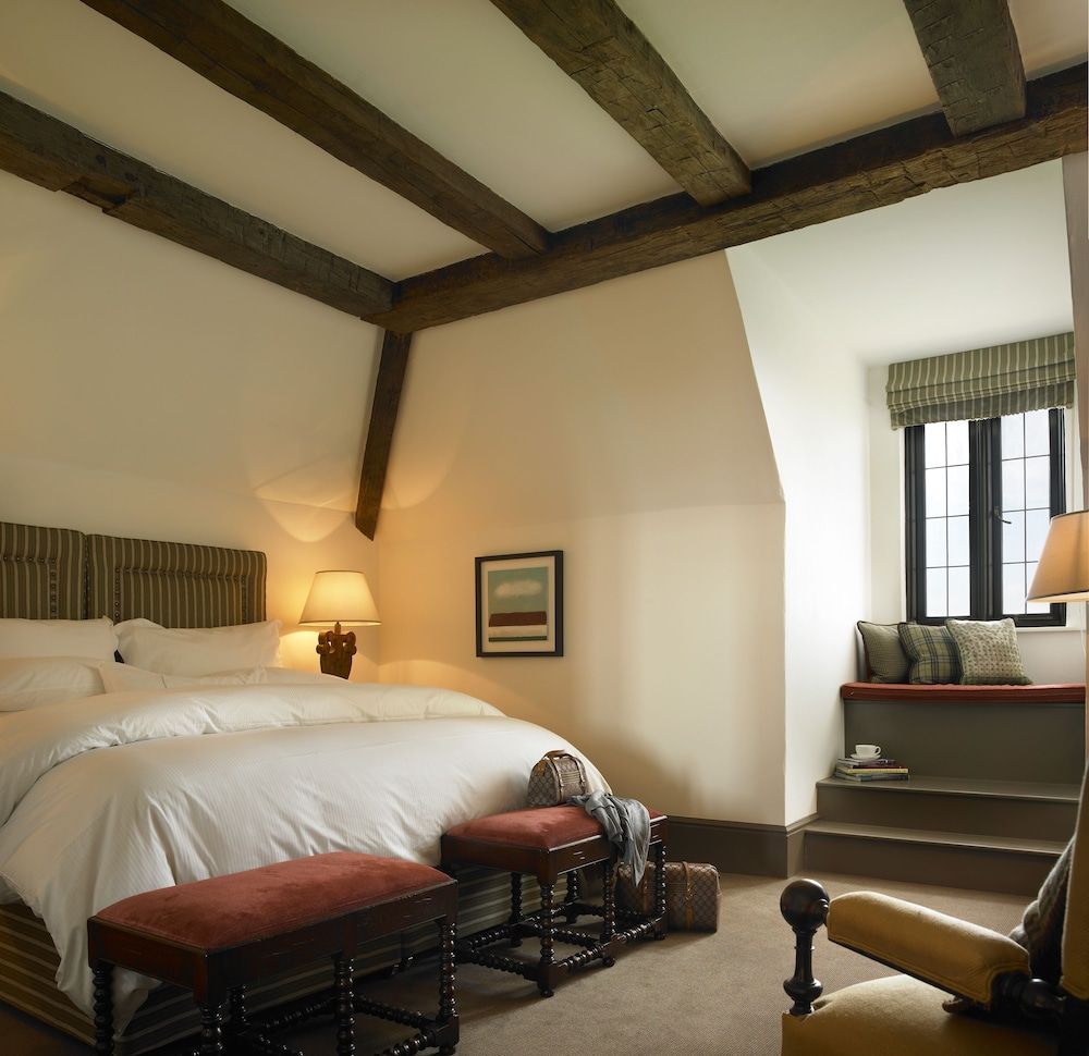 Room, Courtyard Area