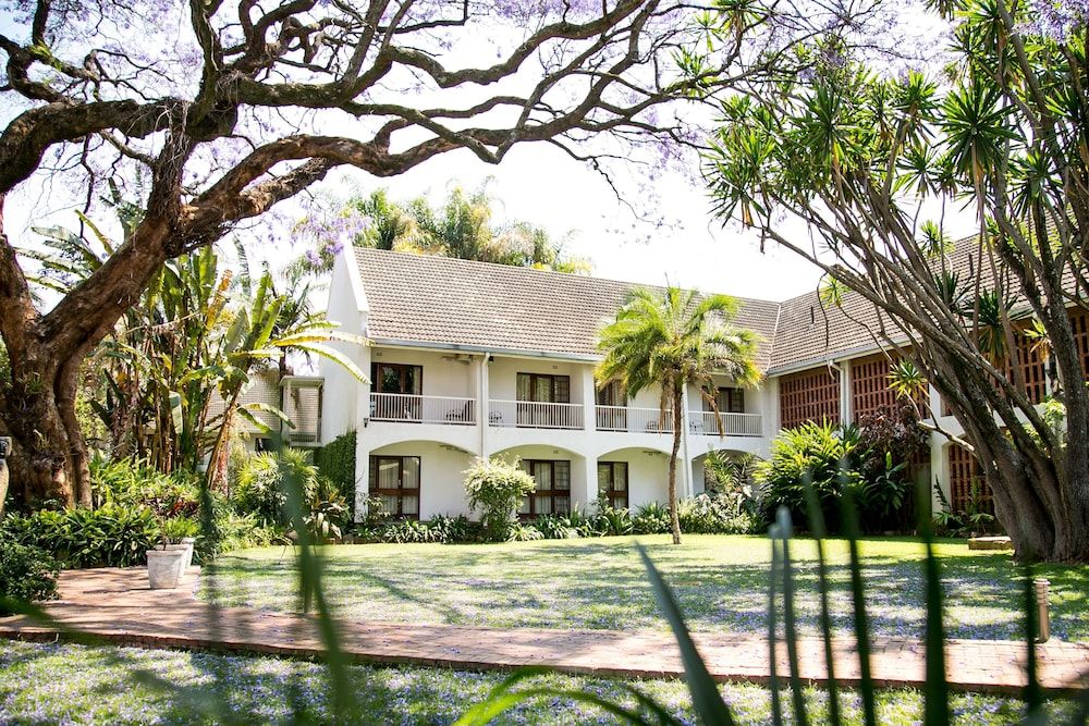 Bronte Hotel Standard Room 5