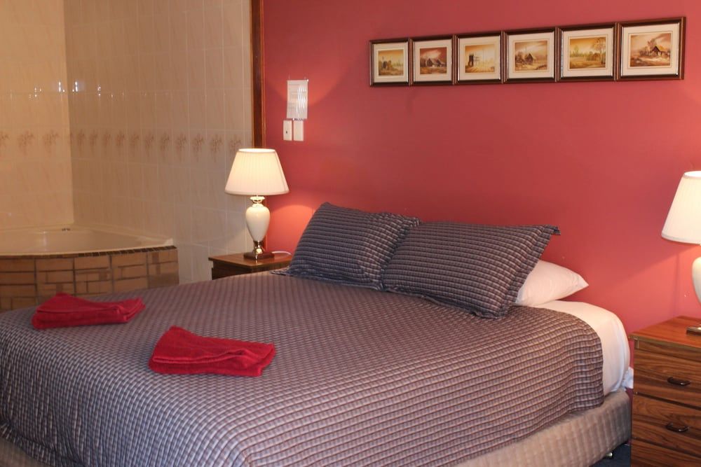 Motel Mount Gambier Spa Suite