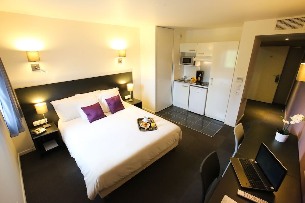 All Suites Appart Hôtel | Aéroport Paris-Orly Rungis COMFORT STUDIO (DOUBLE BED) 8