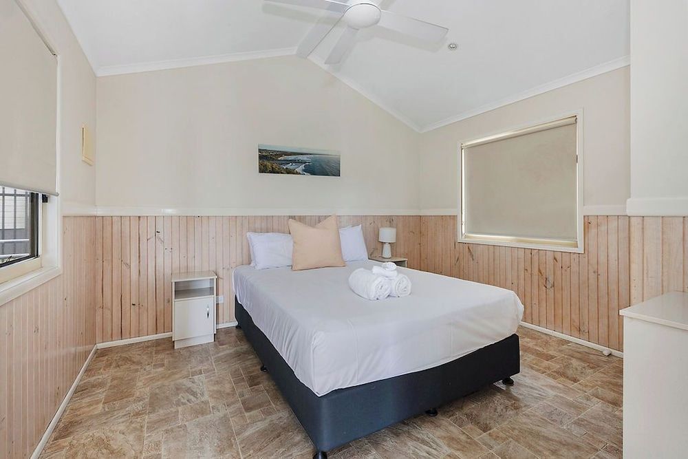 Deluxe Cabin - Sleeps 4 - Accessible - Dog Friendly