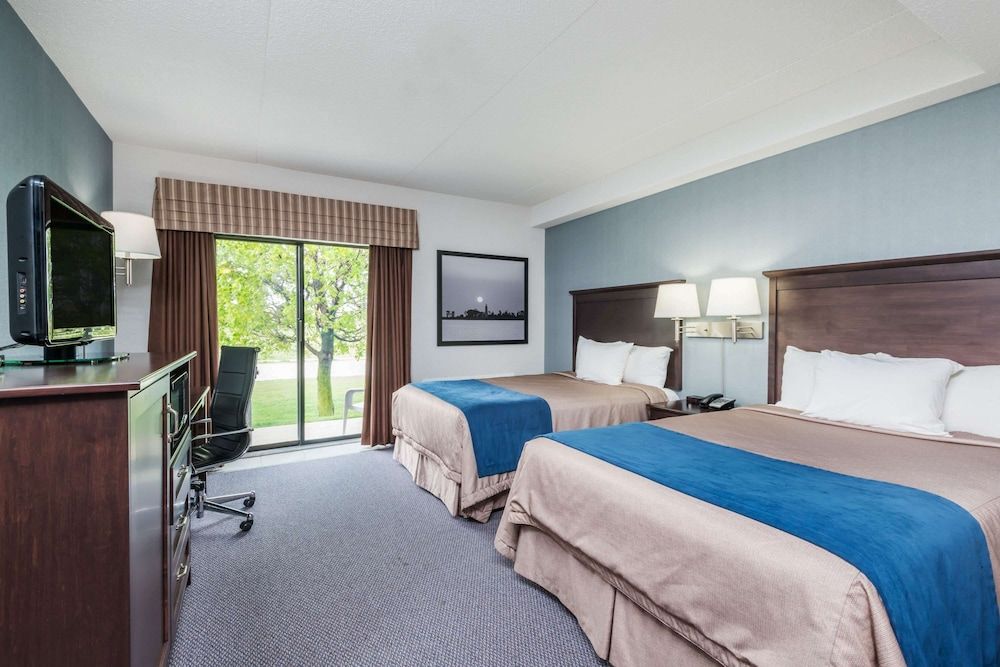 Business Double Room, 2 Double Beds, Non Smoking