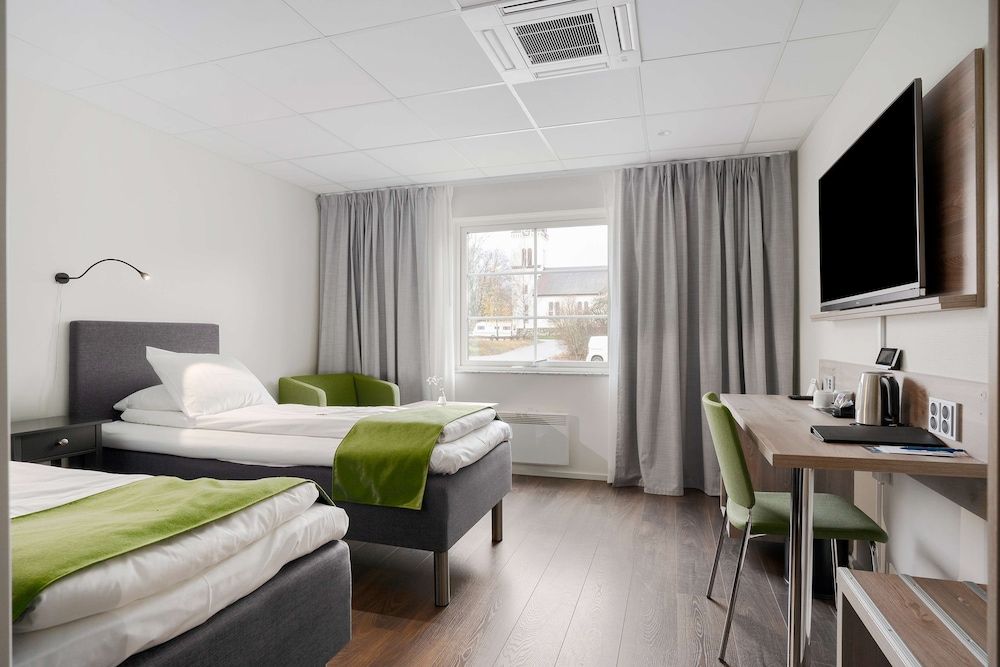 Standard Room, 2 Twin Beds, Non Smoking, Refrigerator