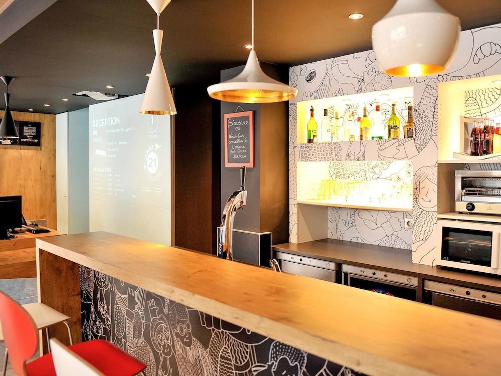 undefined Ibis Lyon Centre 6