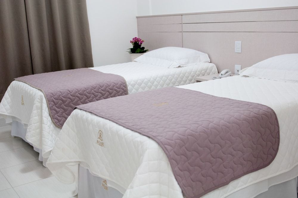 Roari Hotel Deluxe Single Room 2