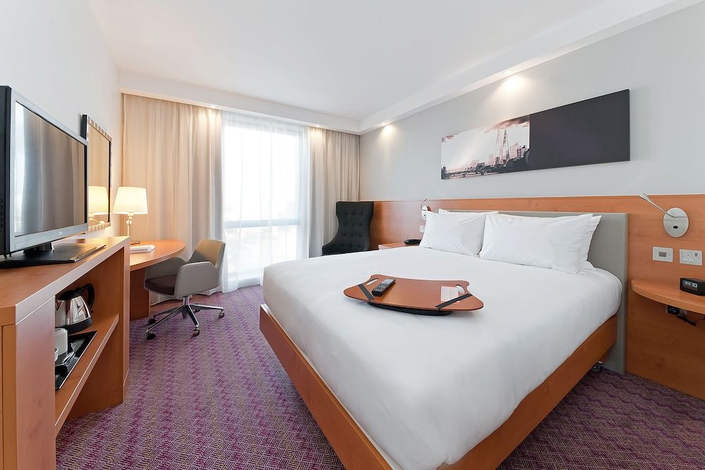 Hampton by Hilton London Waterloo Room, 1 Queen Bed 2