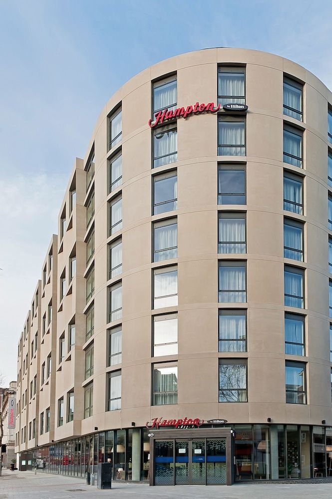 undefined Hampton by Hilton London Waterloo 5