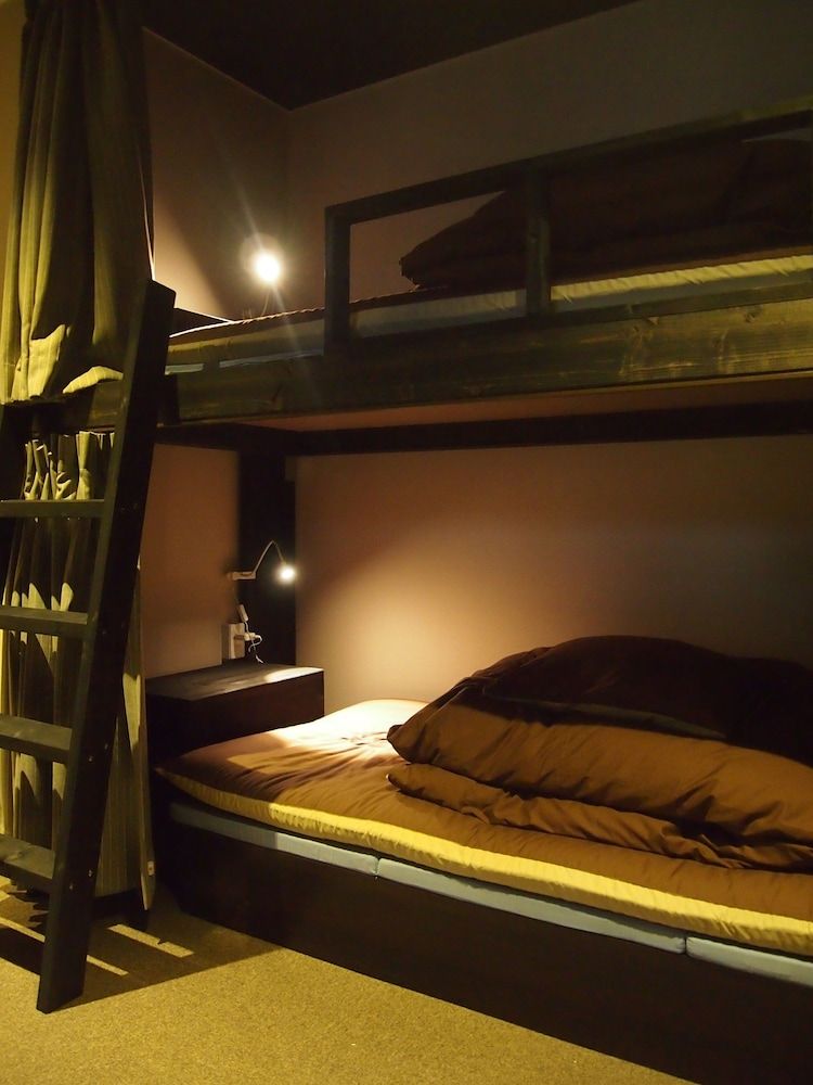 Bed in 8 Bed Mixed Dormitory Room