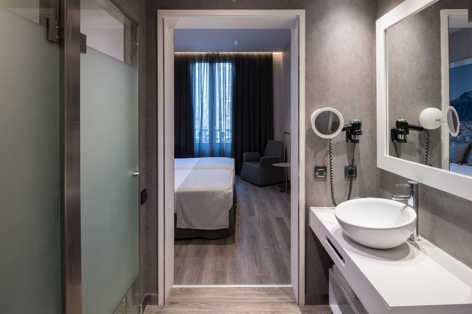 Catalonia Gran Vía BCN Double Room 3