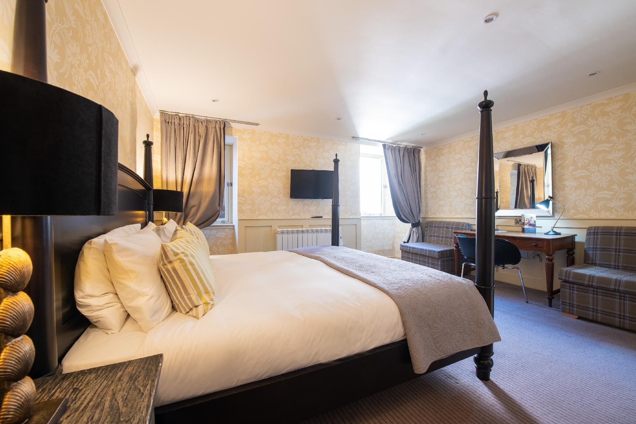 undefined Grove House Hotel 3
