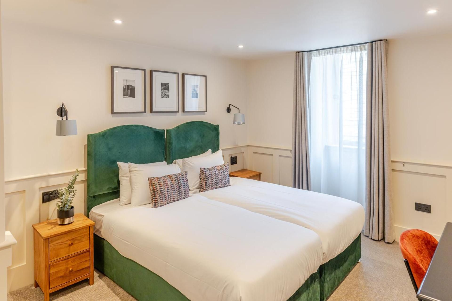 undefined Grove House Hotel 6