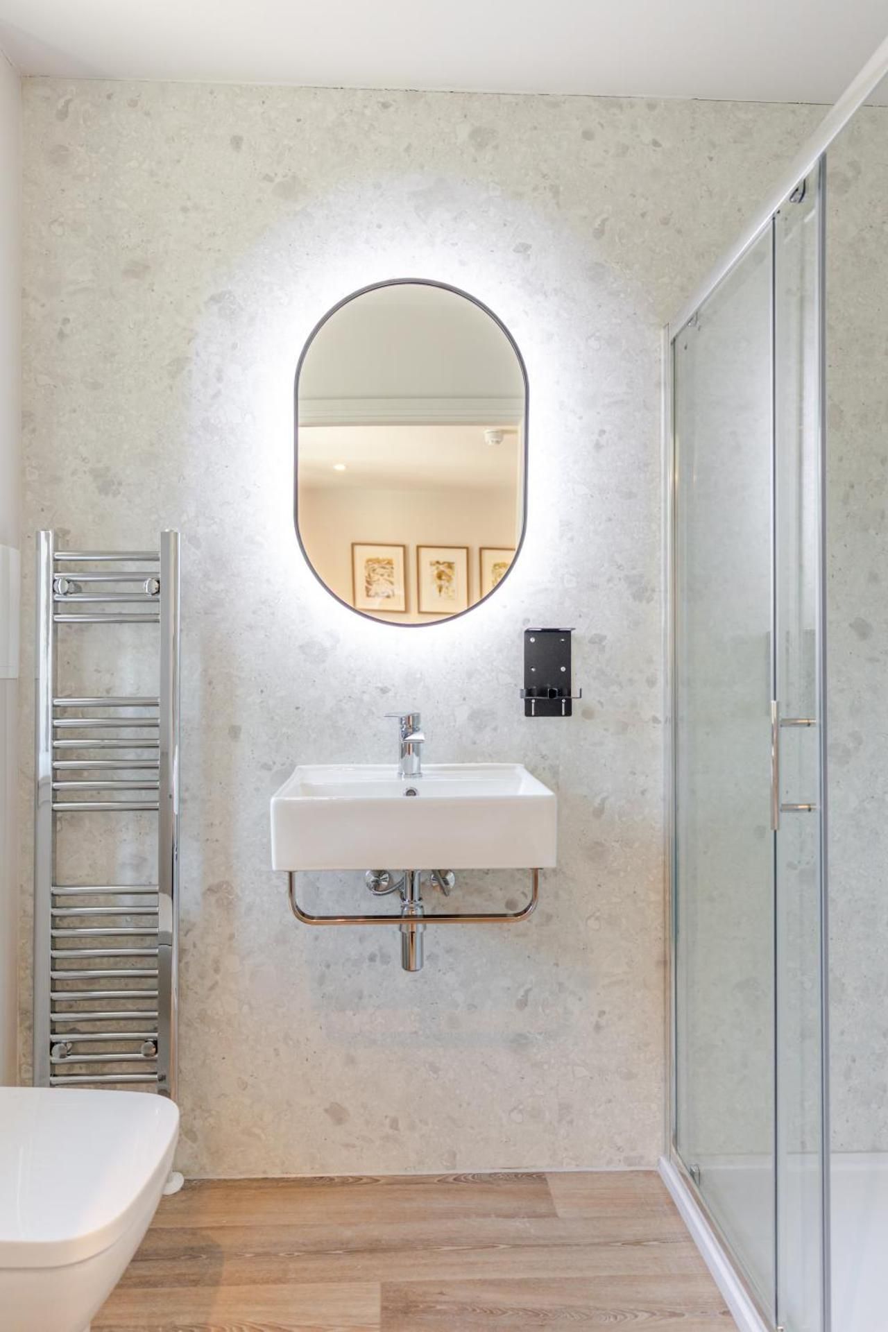 undefined Brooks Hotel 4