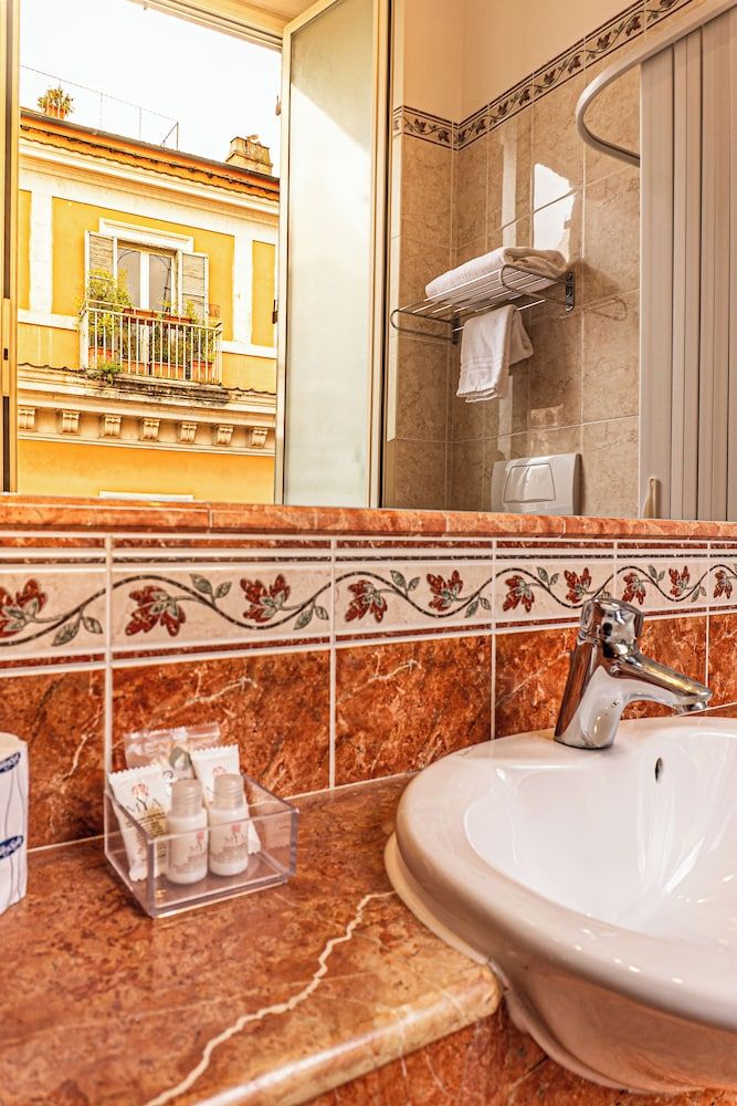 Hotel Miami Standard Double or Twin Room 14