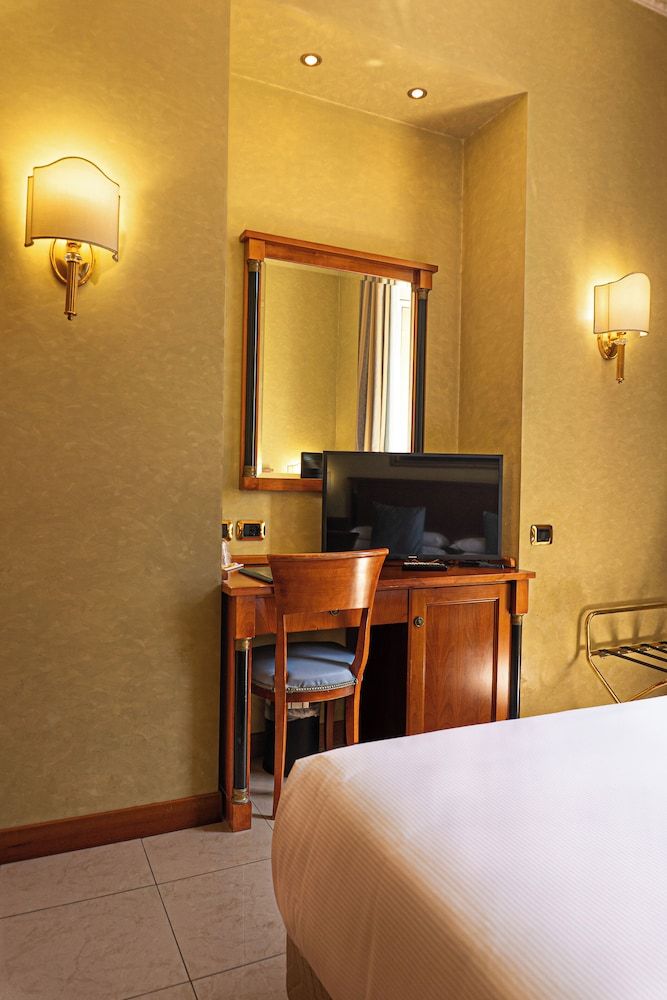 Hotel Miami Standard Double or Twin Room 23