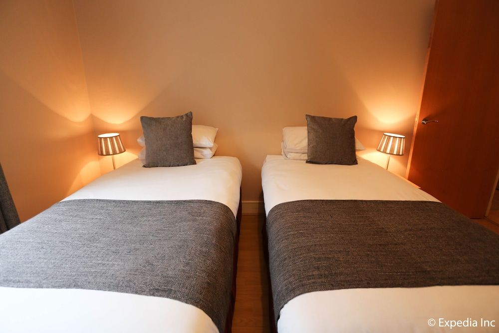 Edinburgh Playhouse Apartments Apartment, 3 Bedrooms sleeping 6 10