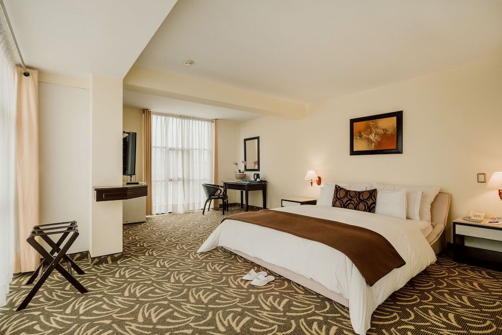 Hotel Nobility Standard Room, 1 King Bed