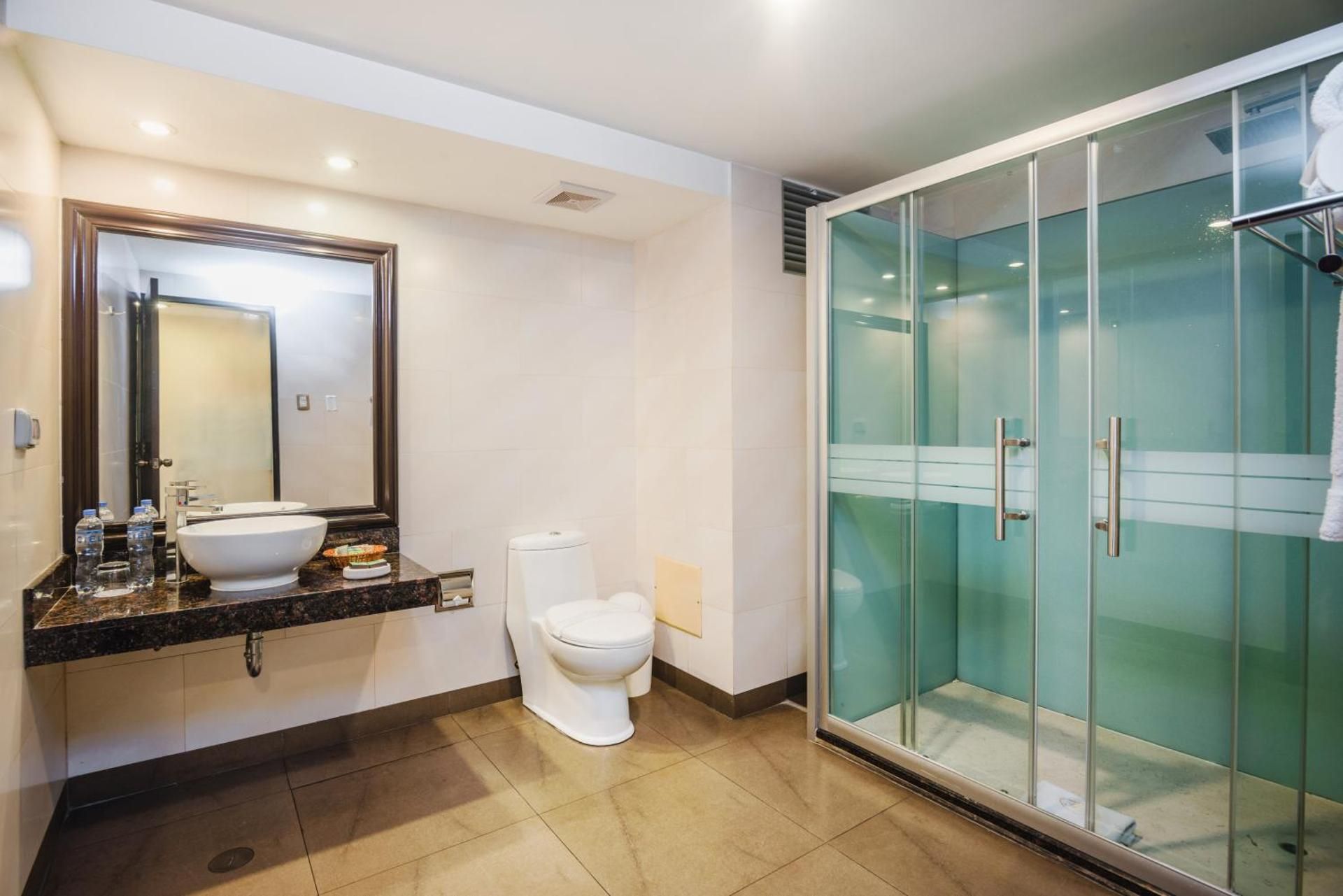 undefined Hotel Nobility 4