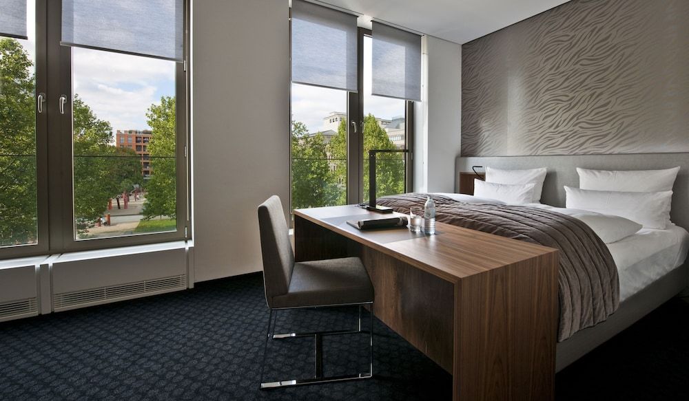 undefined COSMO Hotel Berlin Mitte 3
