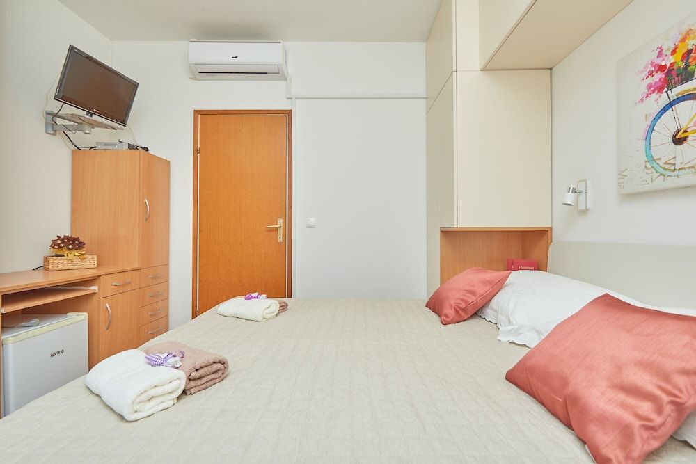 undefined Villa Kate Dadic 8