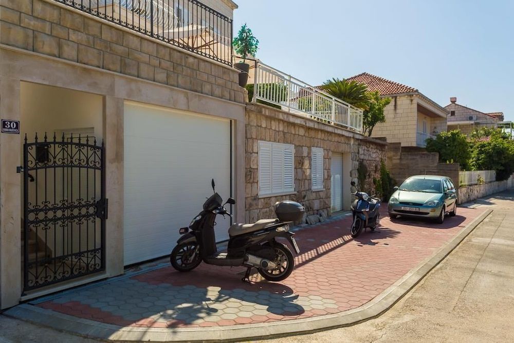 undefined Villa Kate Dadic 5