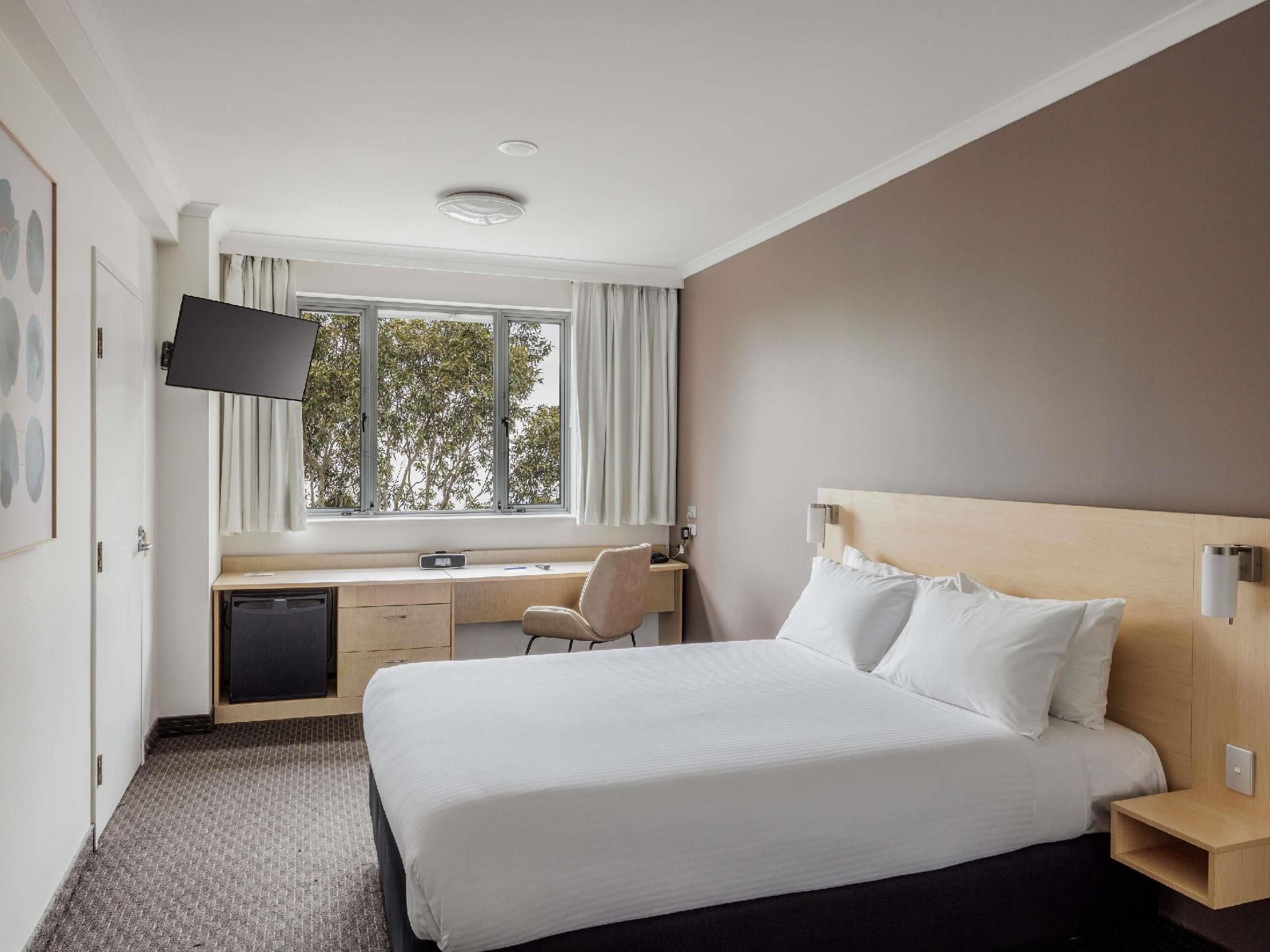 Standard Accessible Room 1 Double Bed