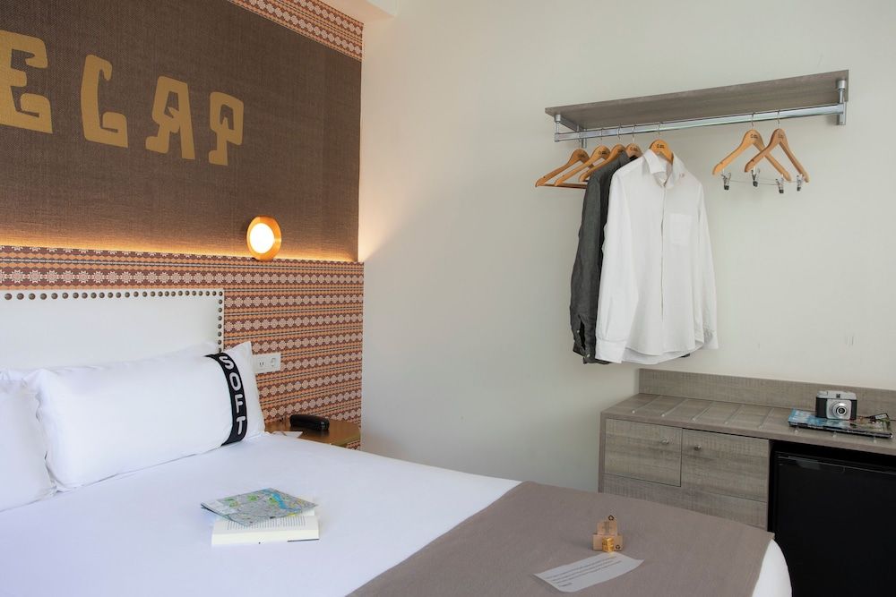 Casual Inca Porto Hotel Standard Room, 1 Double Bed 13