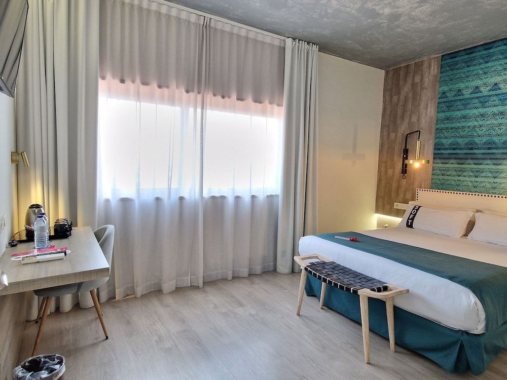 undefined Casual Inca Porto Hotel