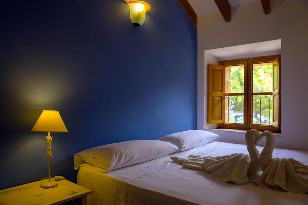Standard Double Room, 2 Twin Beds, Mountain View