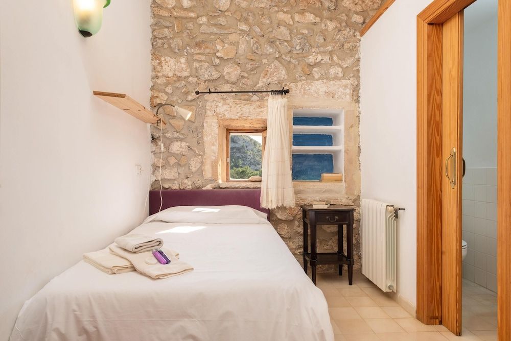 Basic Single Room, Mountain View