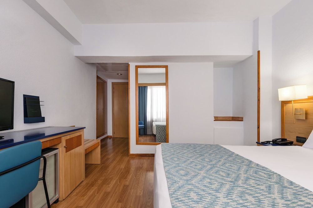 Catalonia Las Vegas - Adults Only Double Room 3