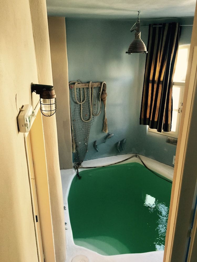 Timedrops Santorini Premium Villa, Private Pool 8