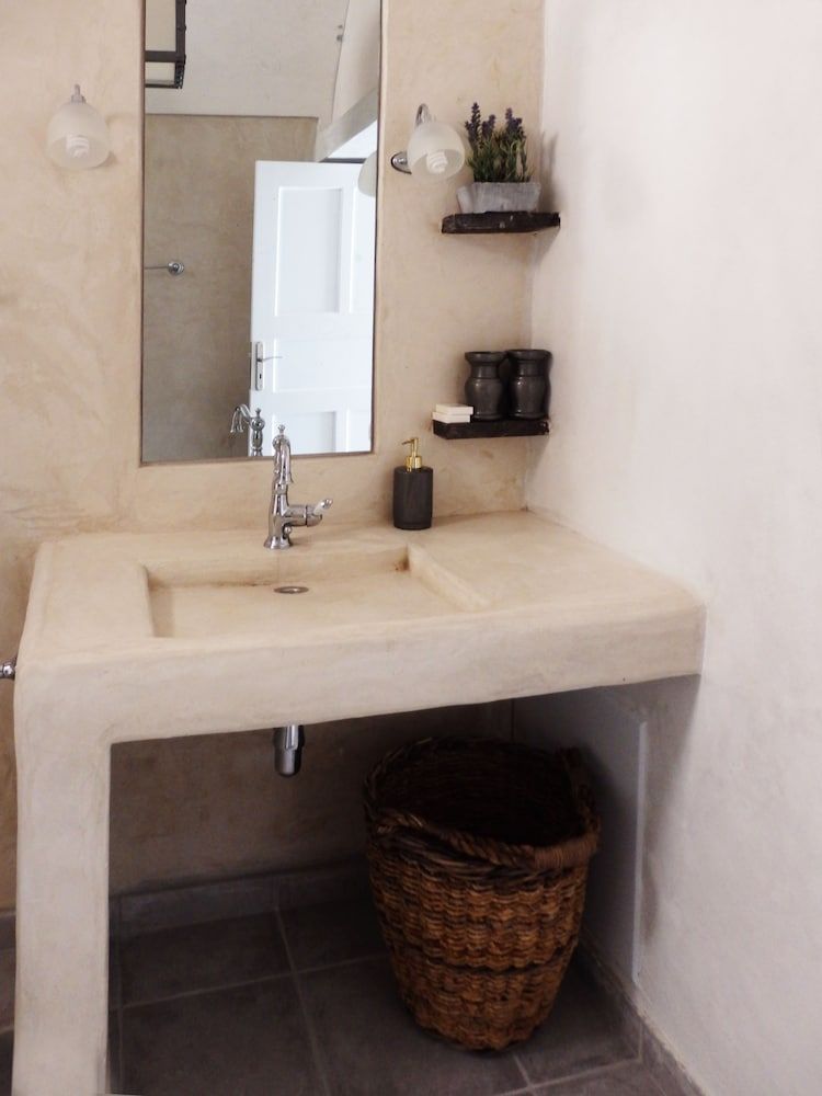 Timedrops Santorini Villa, Accessible, Private Pool (Byzantine) 5