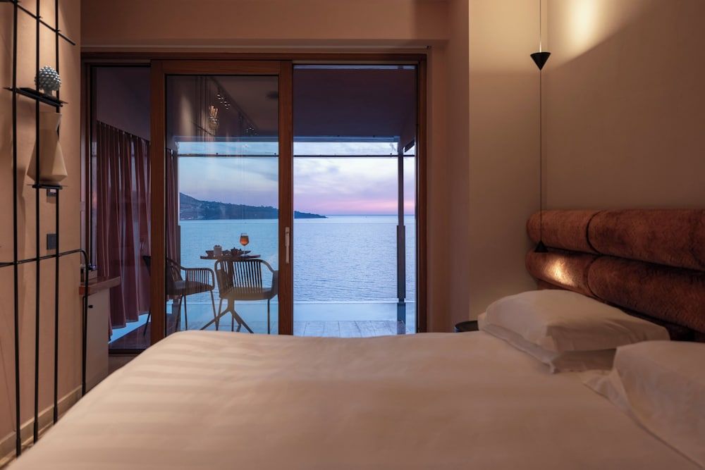 Deluxe Room, Sea View (Free Spa)