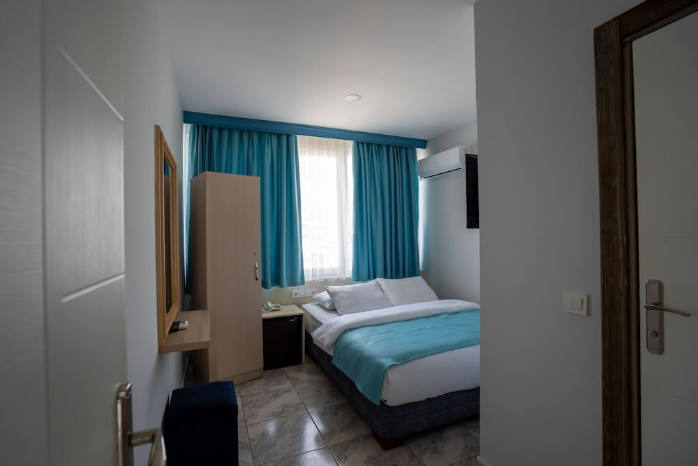 Hotel Mevre Standard Double or Twin Room 4