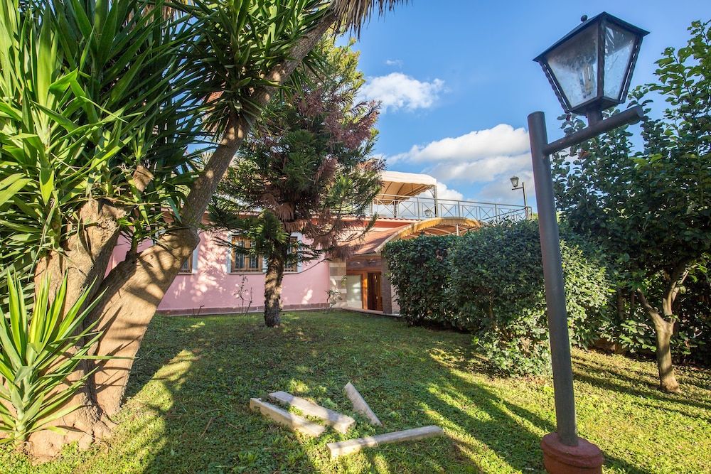 undefined Arco di Travertino 5