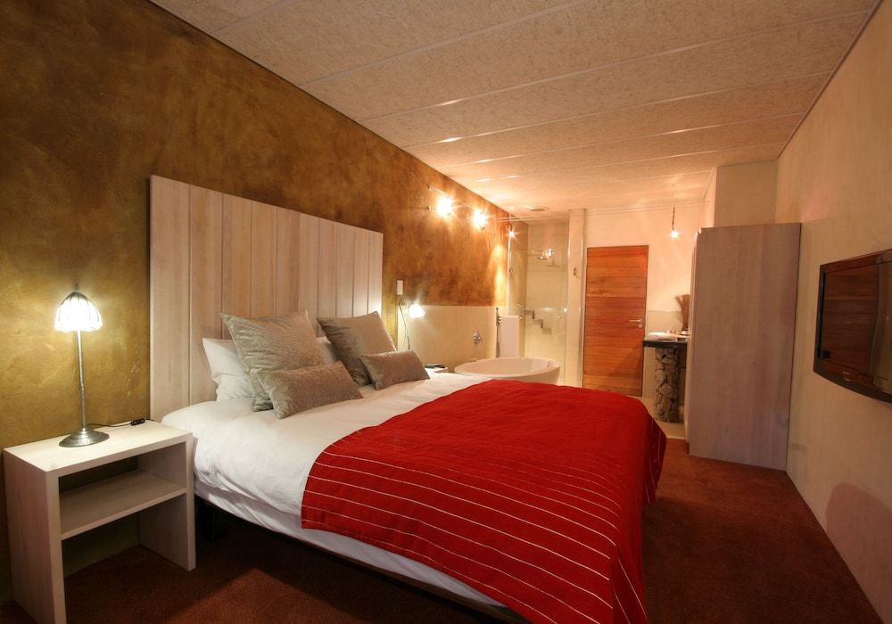 Luxury Suite