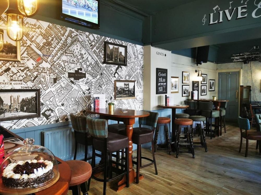 undefined The White Horse 9