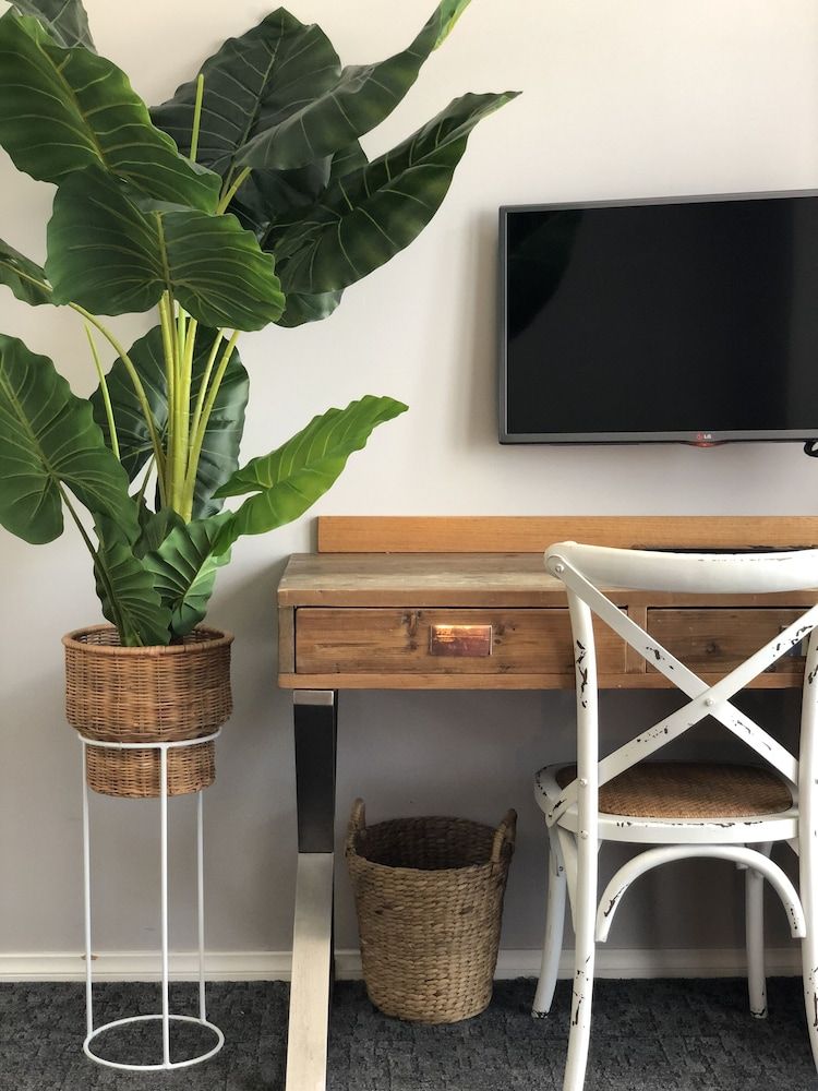 Maand Up Accommodation Pool View King 11