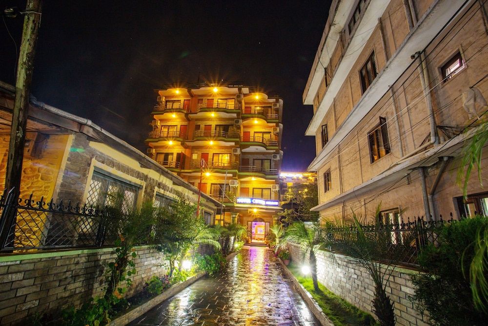 undefined Hotel Crystal Palace 4