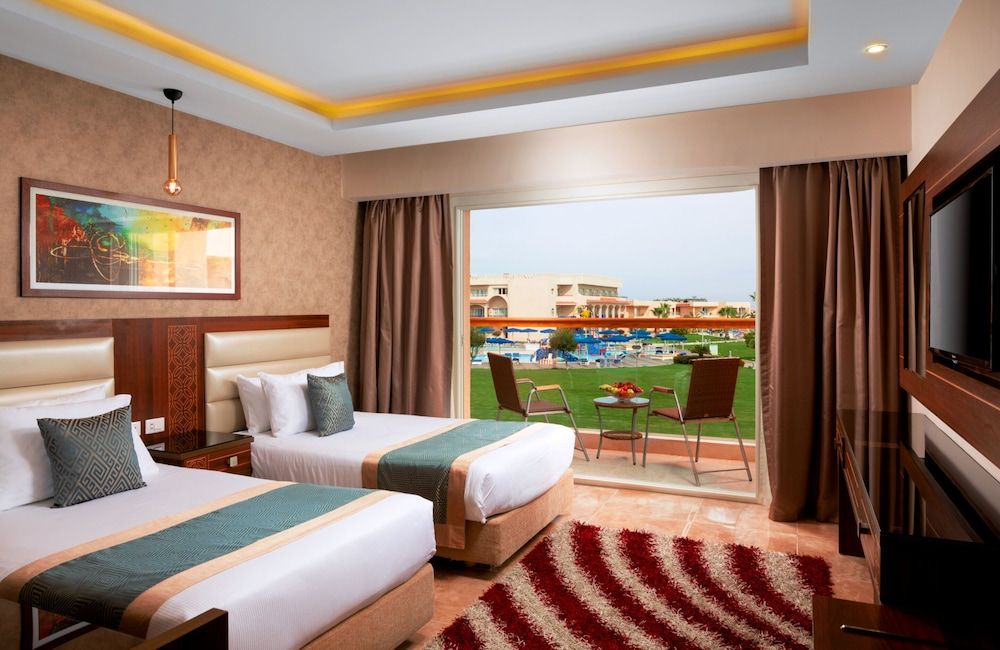 Pickalbatros Royal Moderna Sharm & Aqua Park Deluxe Double or Twin Room, Garden View