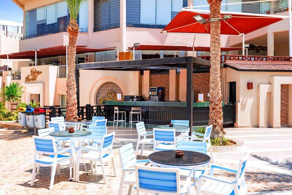 undefined Pickalbatros Royal Moderna Sharm & Aqua Park 2