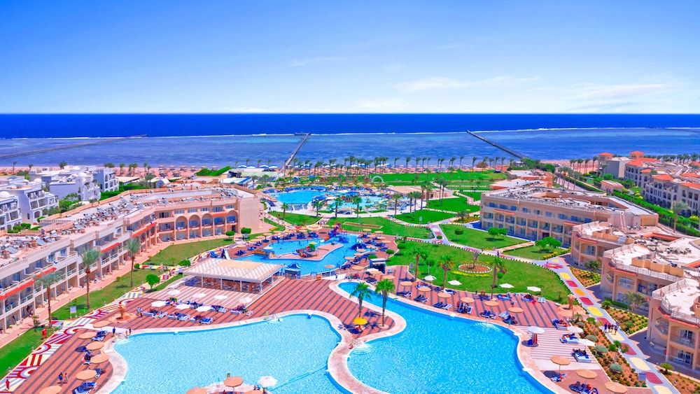 Pickalbatros Royal Moderna Sharm & Aqua Park