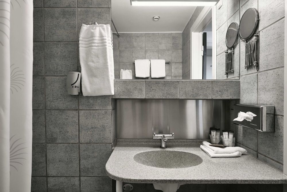 Hotel Svendborg Standard Twin Room, 2 single beds, Non Smoking 4