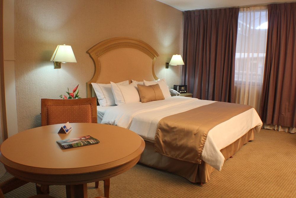Standard Room, 1 King Bed, Non Smoking
