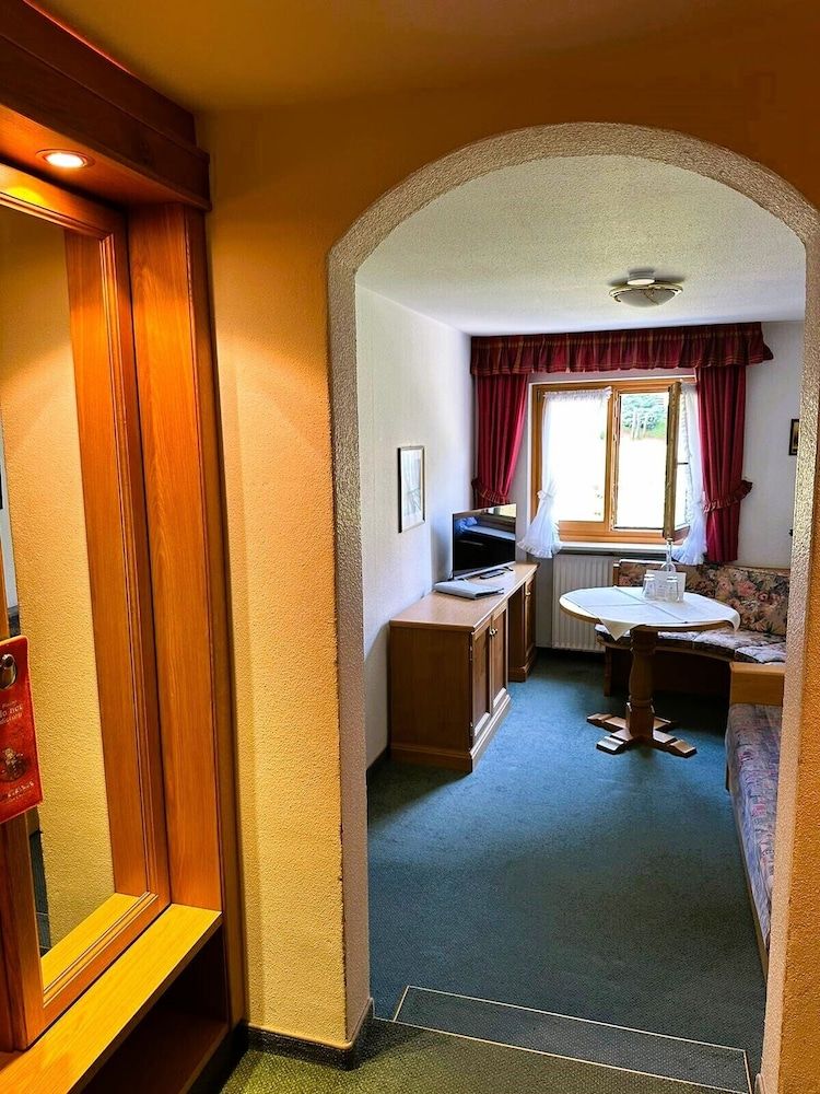 DEVA Hotel Sonnleiten Family Room (Sonn) 8