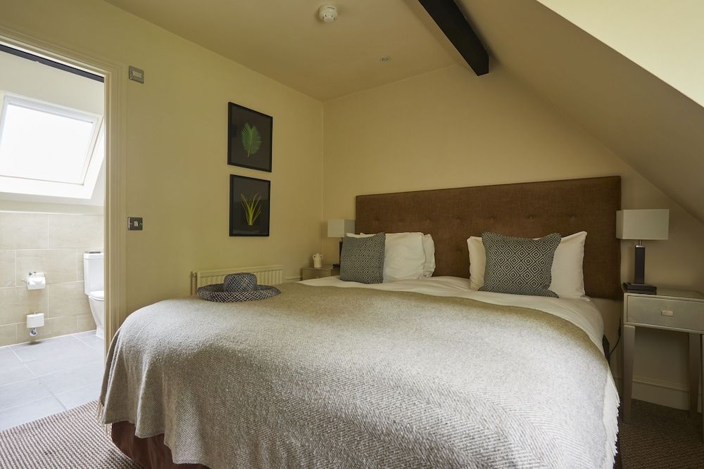 The Slaughters Country Inn Cottage 2